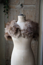 Load image into Gallery viewer, Vintage 1920s Fox Fur Capelet – Snow-Tipped Caramel Brown – Elegant Shoulder Wra
