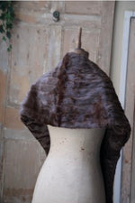 Load image into Gallery viewer, Vintage 1940s Ermine brown fur shawl - wrap -  Goodwood revival
