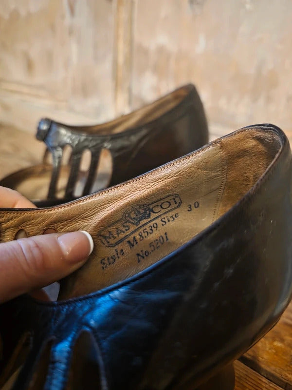Original 1930s Vintage Leather T-Bar Shoes – UK 3½