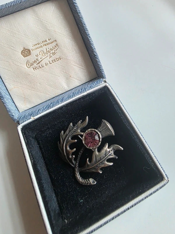 Vintage Mid-century Scottish thistle brooch with purple paste stone – 1940s–1950s