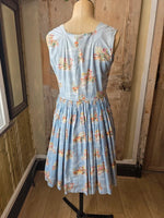 Load image into Gallery viewer, Vintage 1950s cotton novelty Dress Make Do And Mend Project UK12 Needs Repairs
