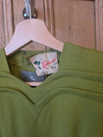 Load image into Gallery viewer, Late 1930s / Early 1940s Rembrandt Green Dress – Fitted Waist, Button Back, Pleated Skirt XS
