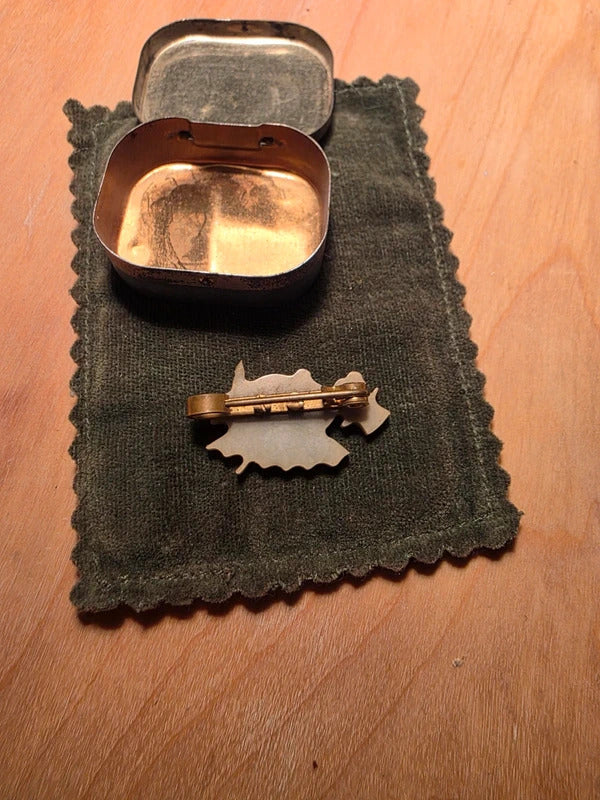 Vintage 1930s–40s Vermin Club Novelty Brooch
