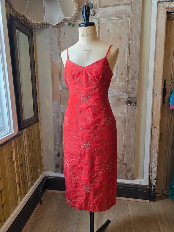 Vintage Y2K Red Silk Embroidered Wiggle Dress | 1950s Pinup Dress | UK 12