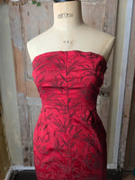 Load image into Gallery viewer, Vintage Y2K Red Jacquard Strapless Wiggle Dress | 1950s Style Bandeau Bodycon | Pinup | UK 10/12
