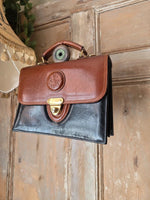 Load image into Gallery viewer, Vintage Y2k Chiltern Handbag Two Tone Tan Black Gold Clasp As New
