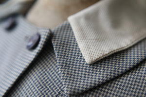 Vintage late 1940s Rensoir original two piece wool ladies suit. Dogtooth