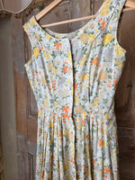 Load image into Gallery viewer, Vintage Late 1950s Floral Cotton Fit And Flare Dress UK 6/8
