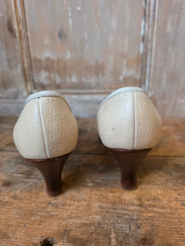 Vintage 1950s Miss Rayne Cream Kitten Heels Pointed Toe Leather Bridal UK 4