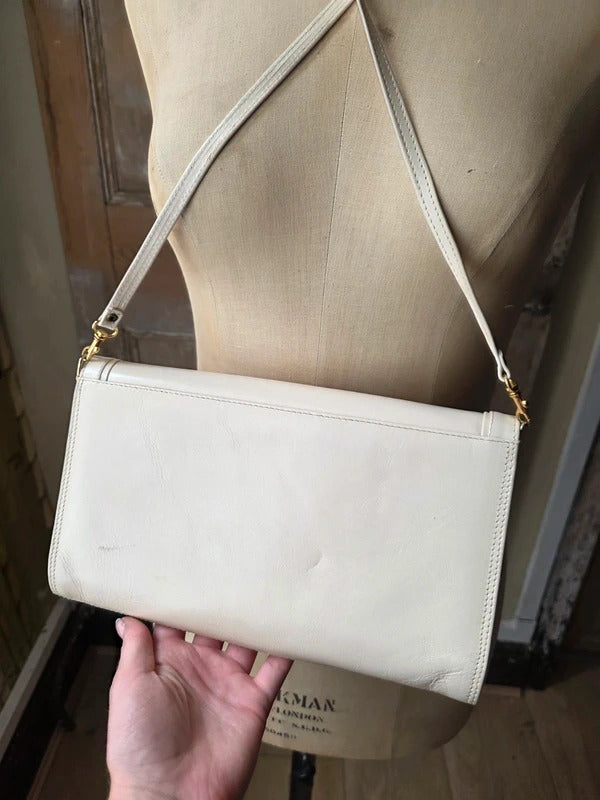 Vintage La Moda Style Cream Leather Shoulder Bag