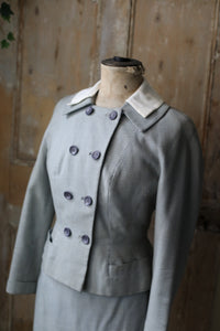 Vintage late 1940s Rensoir original two piece wool ladies suit. Dogtooth