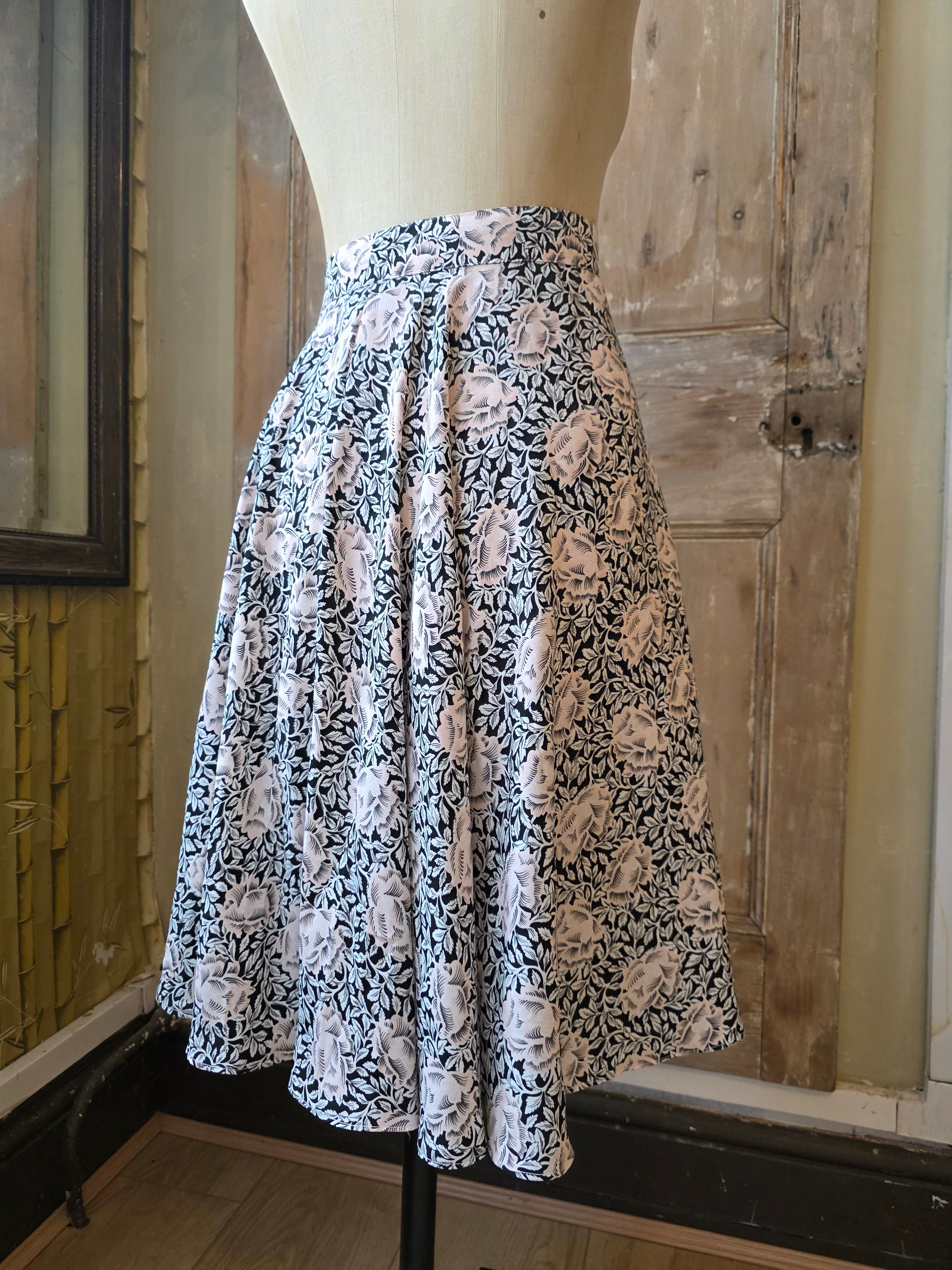 Vintage 1990s Aquascutum Circle Skirt in Sanderson Style Floral – UK 10