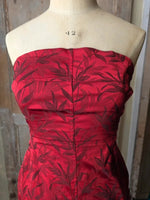 Load image into Gallery viewer, Vintage Y2K Red Jacquard Strapless Wiggle Dress | 1950s Style Bandeau Bodycon | Pinup | UK 10/12
