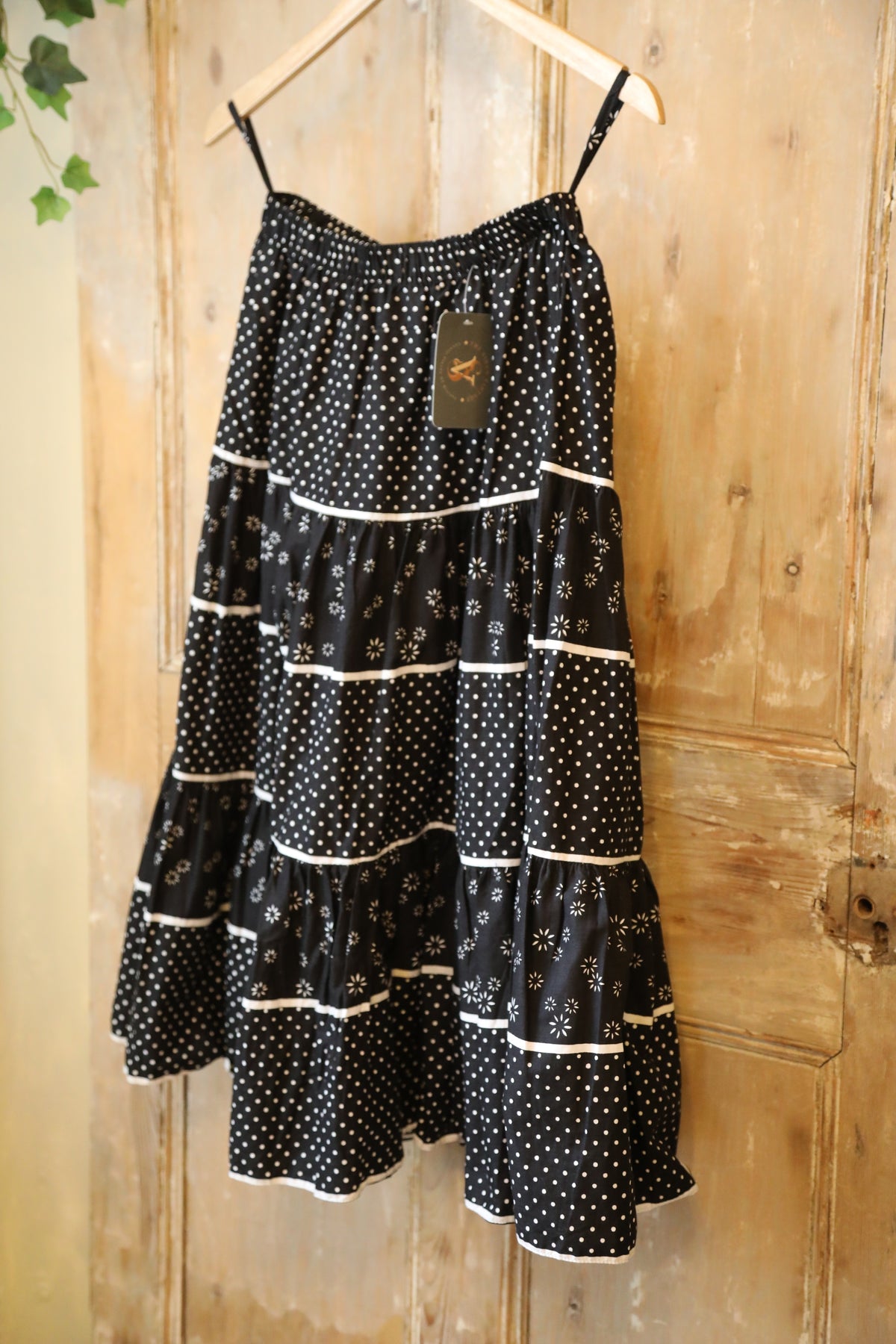 Vintage 1970s does 1950s original cotton patio tiered skirt