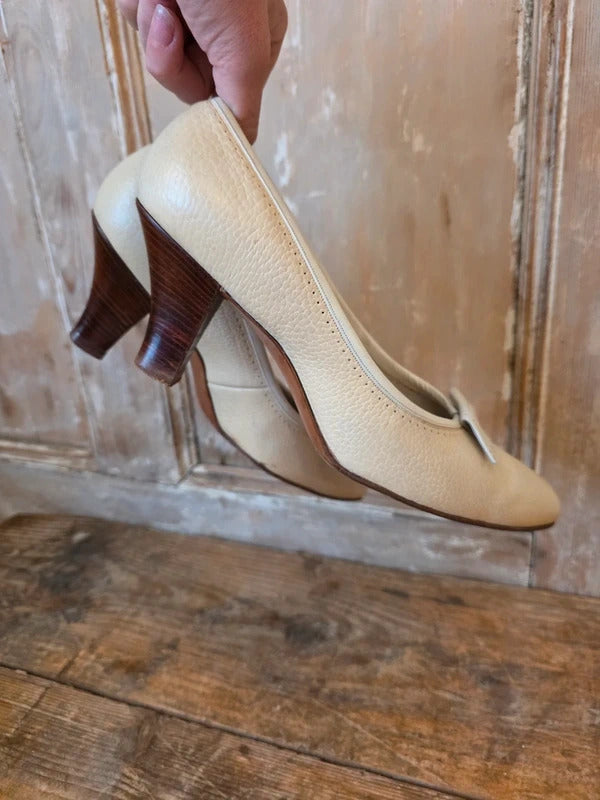 Vintage 1950s Miss Rayne Cream Kitten Heels Pointed Toe Leather Bridal UK 4