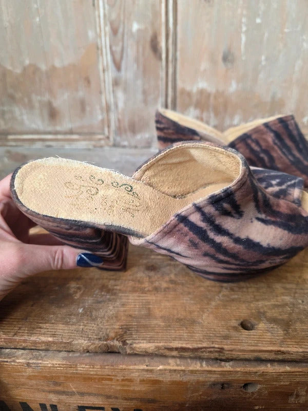Original 1970s Tiger Print Platform Mules – Pony Hair Leather Clogs – UK 4 – Disco Glam