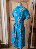Load image into Gallery viewer, Vintage 1950s Floral Cotton Dress Turquoise Blue Peter Pan Collar – UK 10/12
