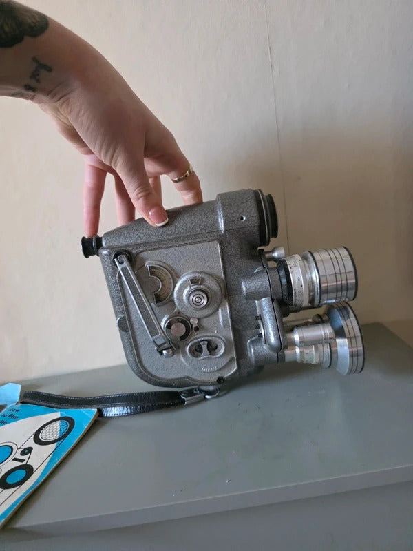 Vintage Nizo 8 Allmat Cine Camera (with manuals)