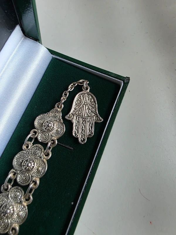Vintage 1970s silver tone bracelet