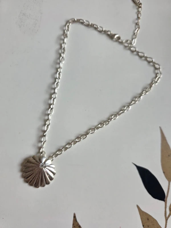 Vintage Pilgrim Silver Tone Shell Pendant Necklace