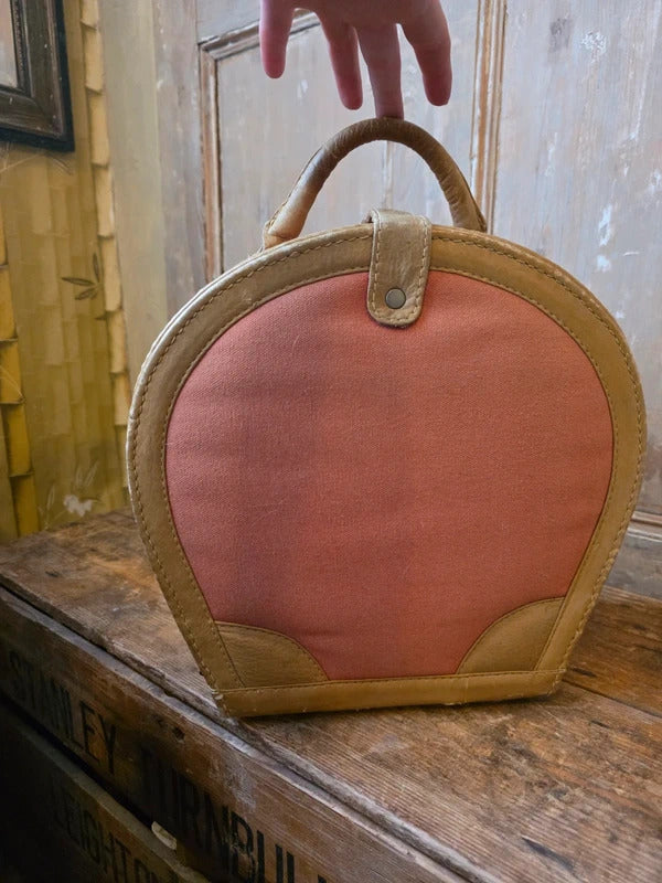 Vintage western horseshoe Vanity Case suitcase
c. 1950s