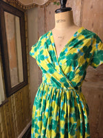 Load image into Gallery viewer, Vintage 1950s Cotton Fit And Flare Dress UK 8/10
