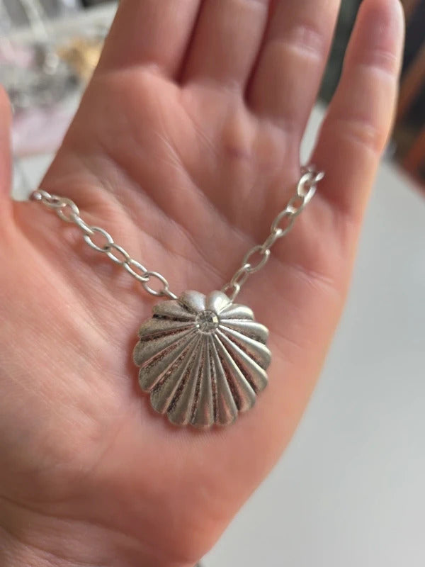 Vintage Pilgrim Silver Tone Shell Pendant Necklace