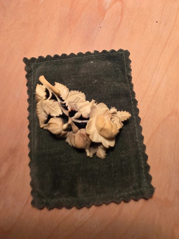 Antique Hand Carved Rose Brooch – Early 20th Century