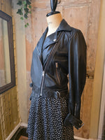 Load image into Gallery viewer, Vintage Y2K fitted black leather jacket - bomber - uk6
