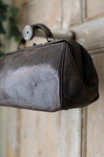 Load image into Gallery viewer, Vintage 1930s brown Leather gladstone top handle doctors bag
