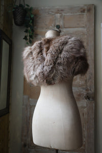 Vintage 1920s Fox Fur Capelet – Snow-Tipped Caramel Brown – Elegant Shoulder Wra