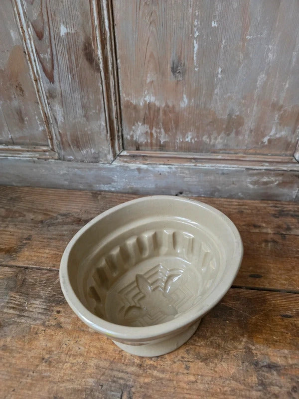 Victorian Stoneware Jelly Mould – Cream Glazed Pudding Mould – English Kitchenalia