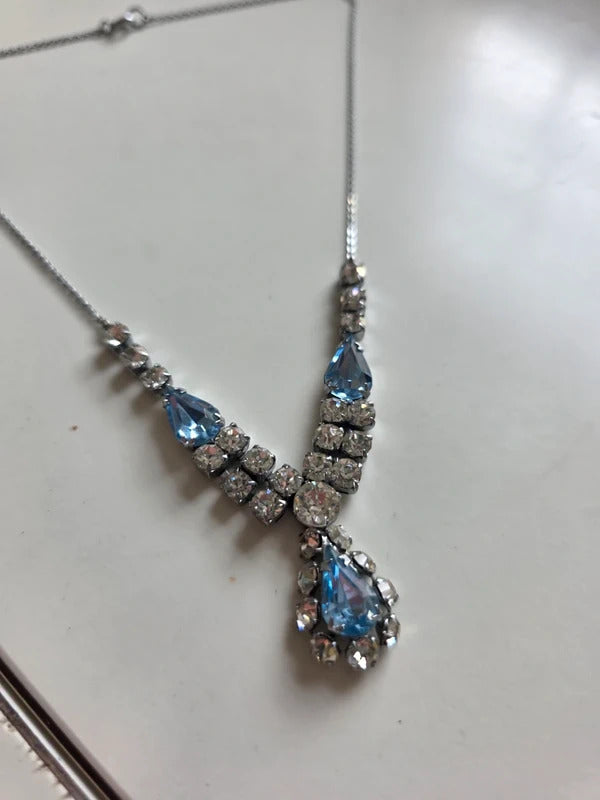 Vintage 1950s Blue Rhinestone Drop Necklace
Description: