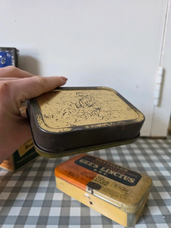 Vintage Advertising Tin Job Lot – Peek Frean, Boots, Farrah’s, Player’s Tobacco