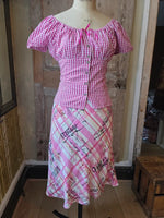 Load image into Gallery viewer, Vintage Y2K Italian Galliano-Style Newspaper Print Skirt approx UK 16
