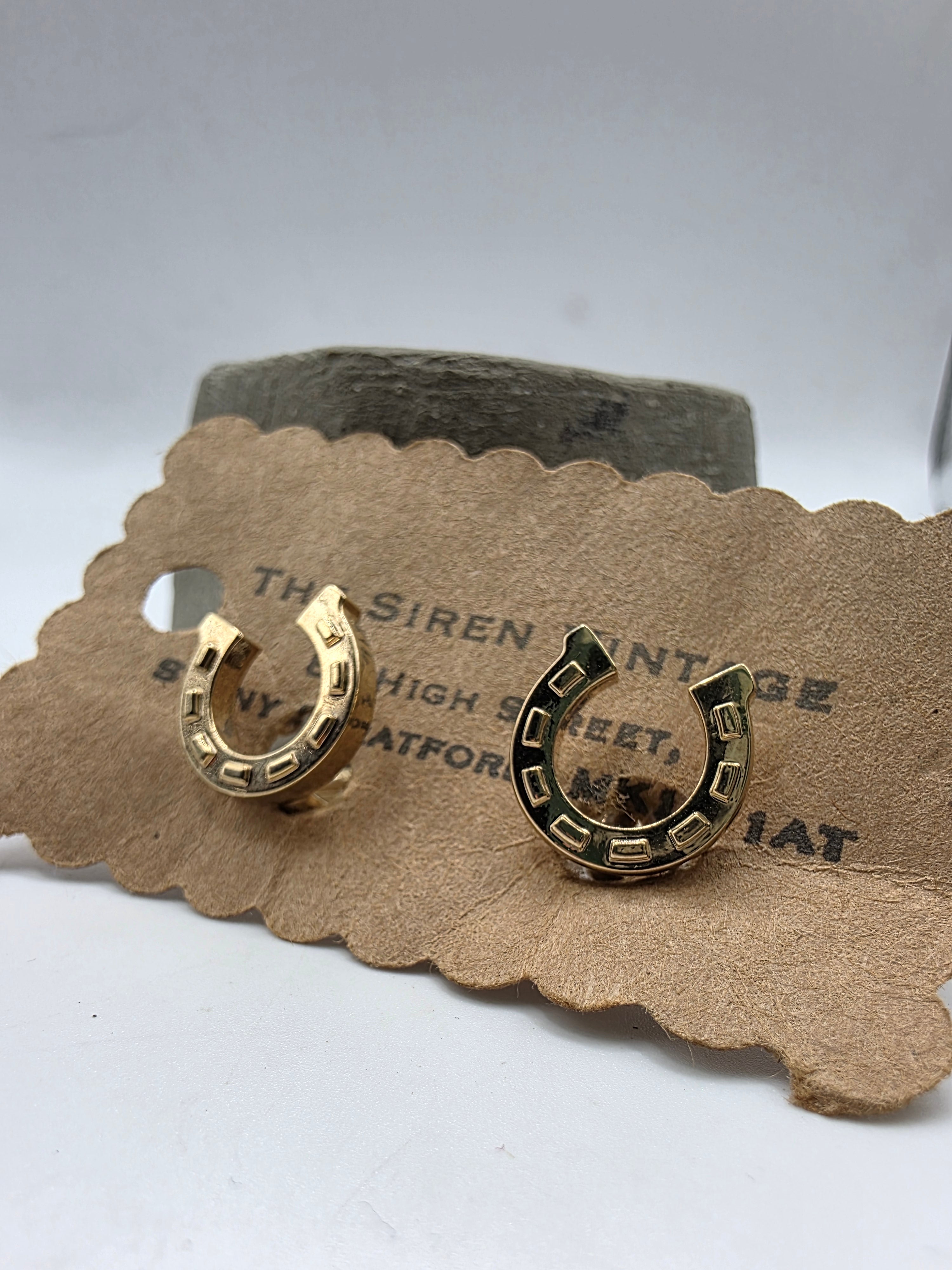 Vintage 1950s horse shoe equestrian gold tone cufflinks