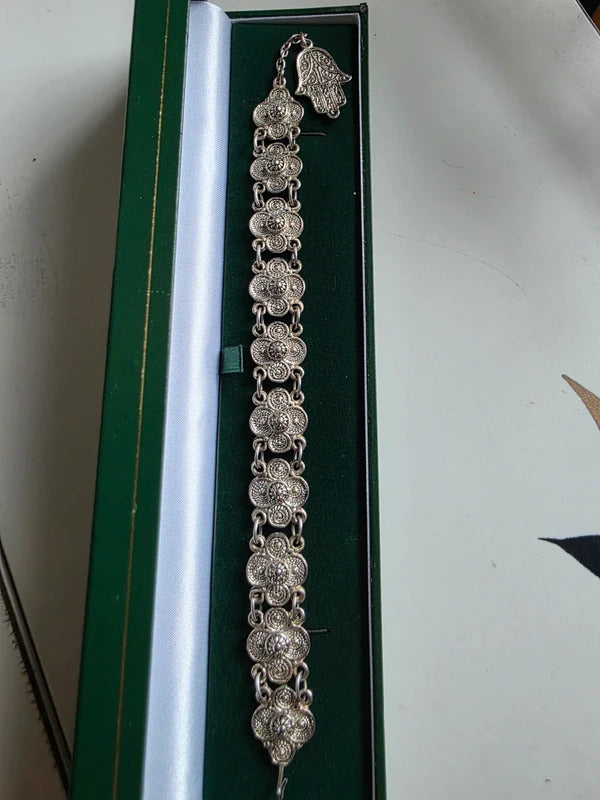 Vintage 1970s silver tone bracelet