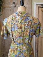 Load image into Gallery viewer, Vintage 1940s Style Floral Cotton Day Dress with Asymmetrical Collar – UK 10/12
