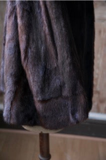 Vintage 1950s dark Mink sleek fur coat - original swing - brown mink