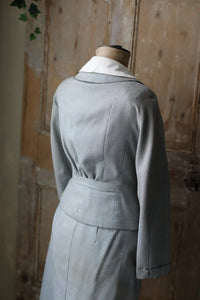 Vintage late 1940s Rensoir original two piece wool ladies suit. Dogtooth