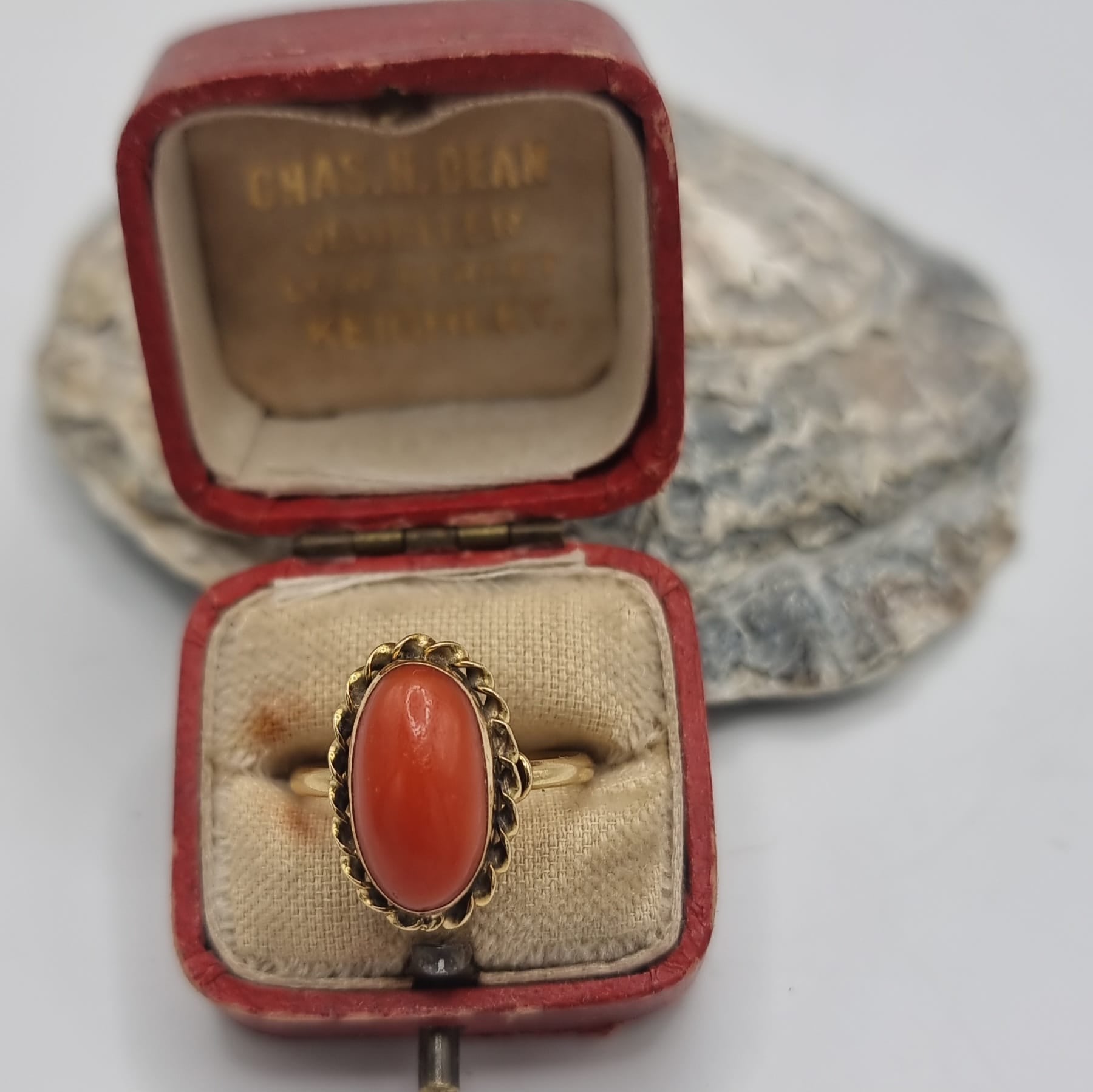 Vintage jewellery - Antique - Coral - Gold ring - 14ct