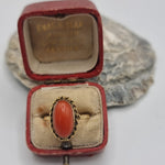 Load image into Gallery viewer, Vintage jewellery - Antique - Coral - Gold ring - 14ct
