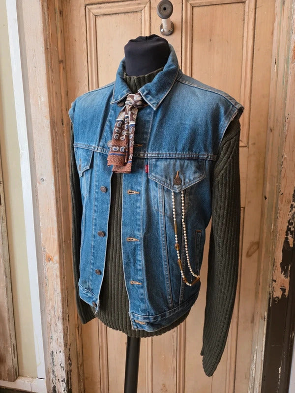 Vintage Levi’s Denim Jacket – Classic Blue Trucker – Size L