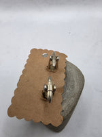 Load image into Gallery viewer, Vintage 1970s Silver tone geometric square cufflink
