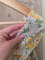 Load image into Gallery viewer, Vintage Late 1950s Floral Cotton Fit And Flare Dress UK 6/8
