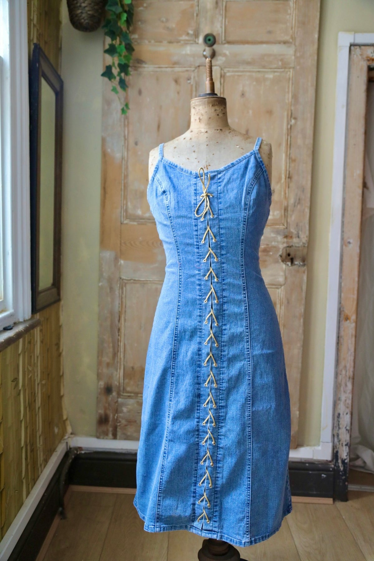 Vintage Y2K denim dress - western body con - lace front - UK 12