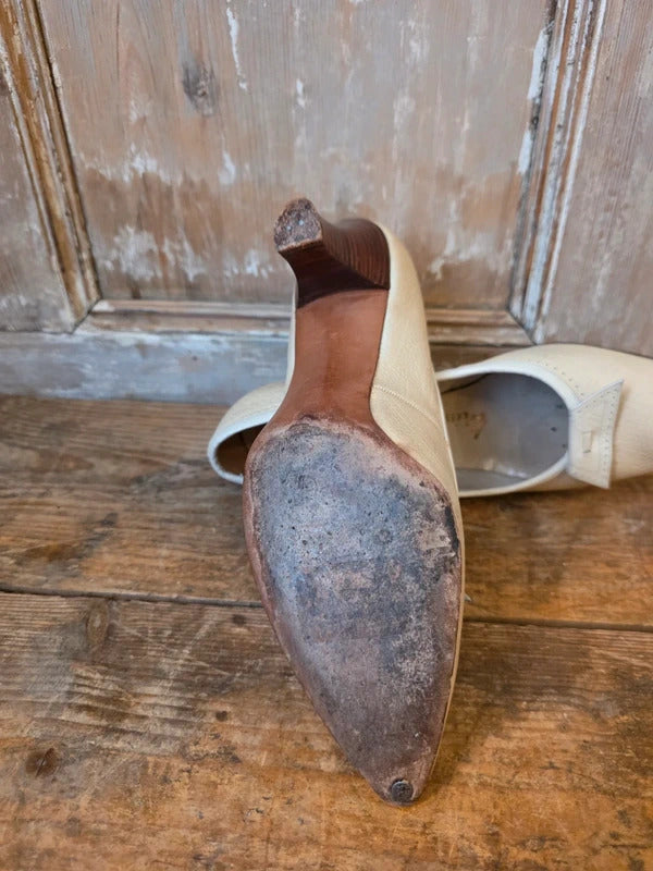 Vintage 1950s Miss Rayne Cream Kitten Heels Pointed Toe Leather Bridal UK 4