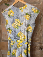 Load image into Gallery viewer, Vintage 1950s Yellow Floral Cotton Dress Fitted Underbust Matching Belt UK8
