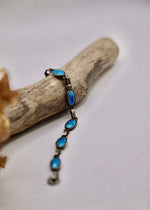 Load image into Gallery viewer, Vintage 1930s silver tone bracelet - foil back glass - blue
