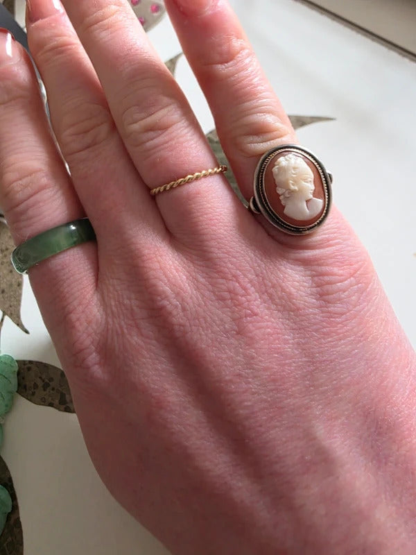 Vintage 1940s Silver Cameo Ring – Size K